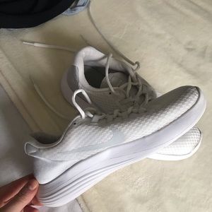Nike lunarlon running shoes